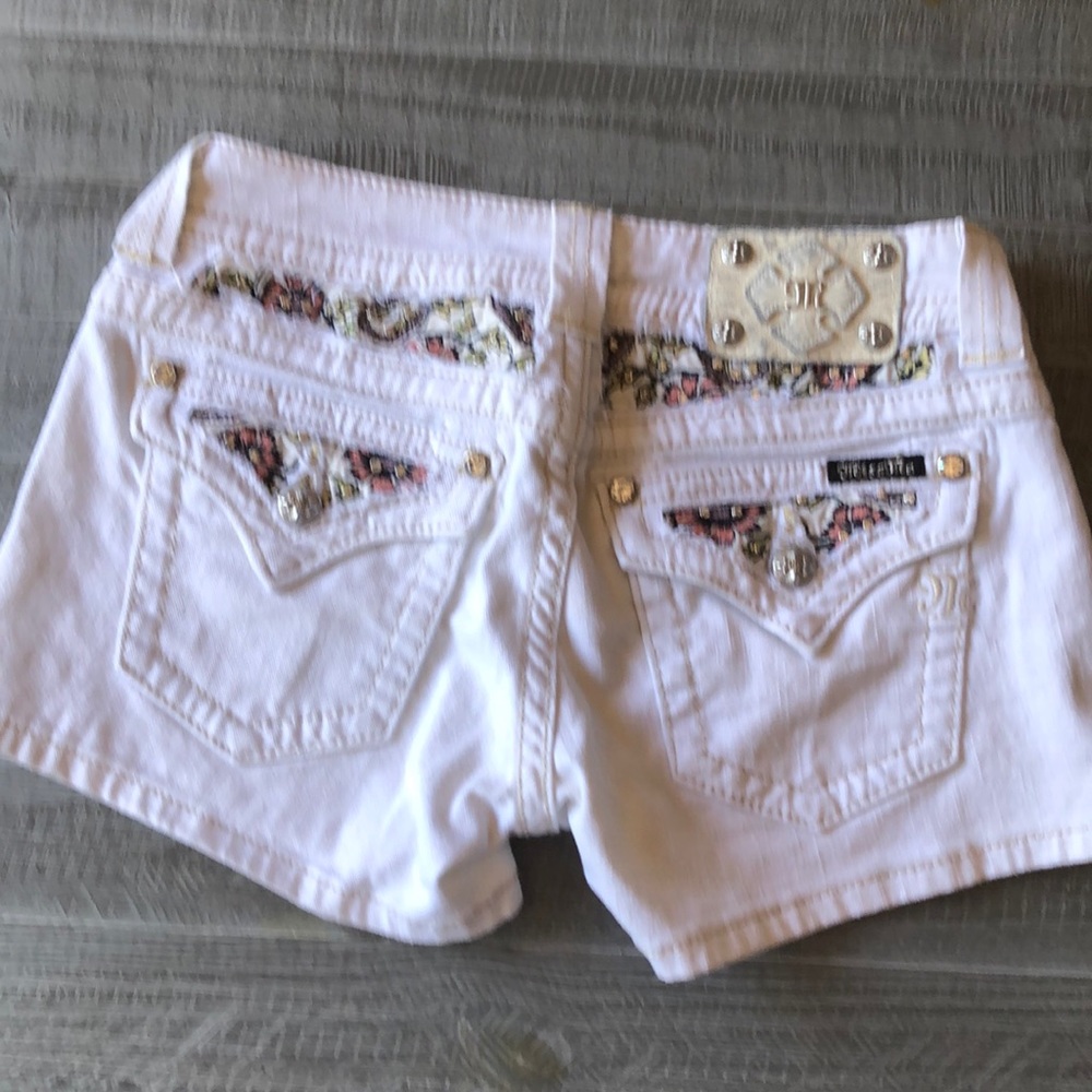 Miss Me Jean shorts size 28